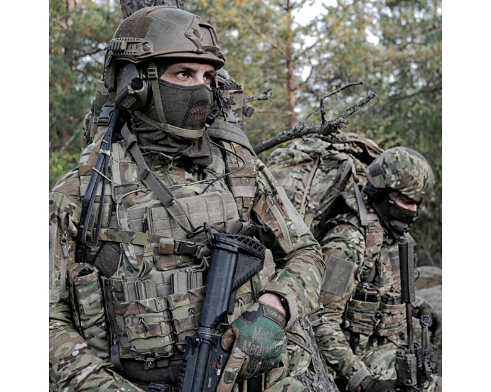 Squeeze plate carrier -17 Svart Small