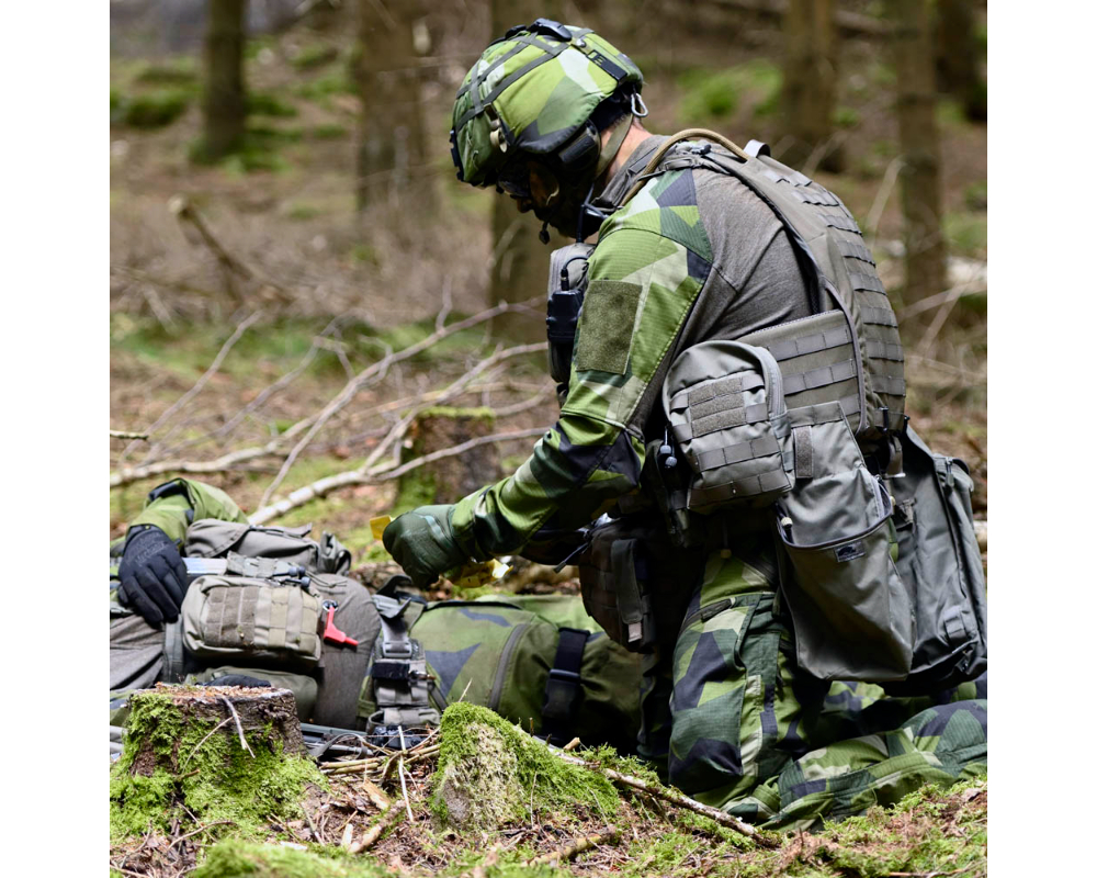 Squeeze plate carrier -17 Svart Small