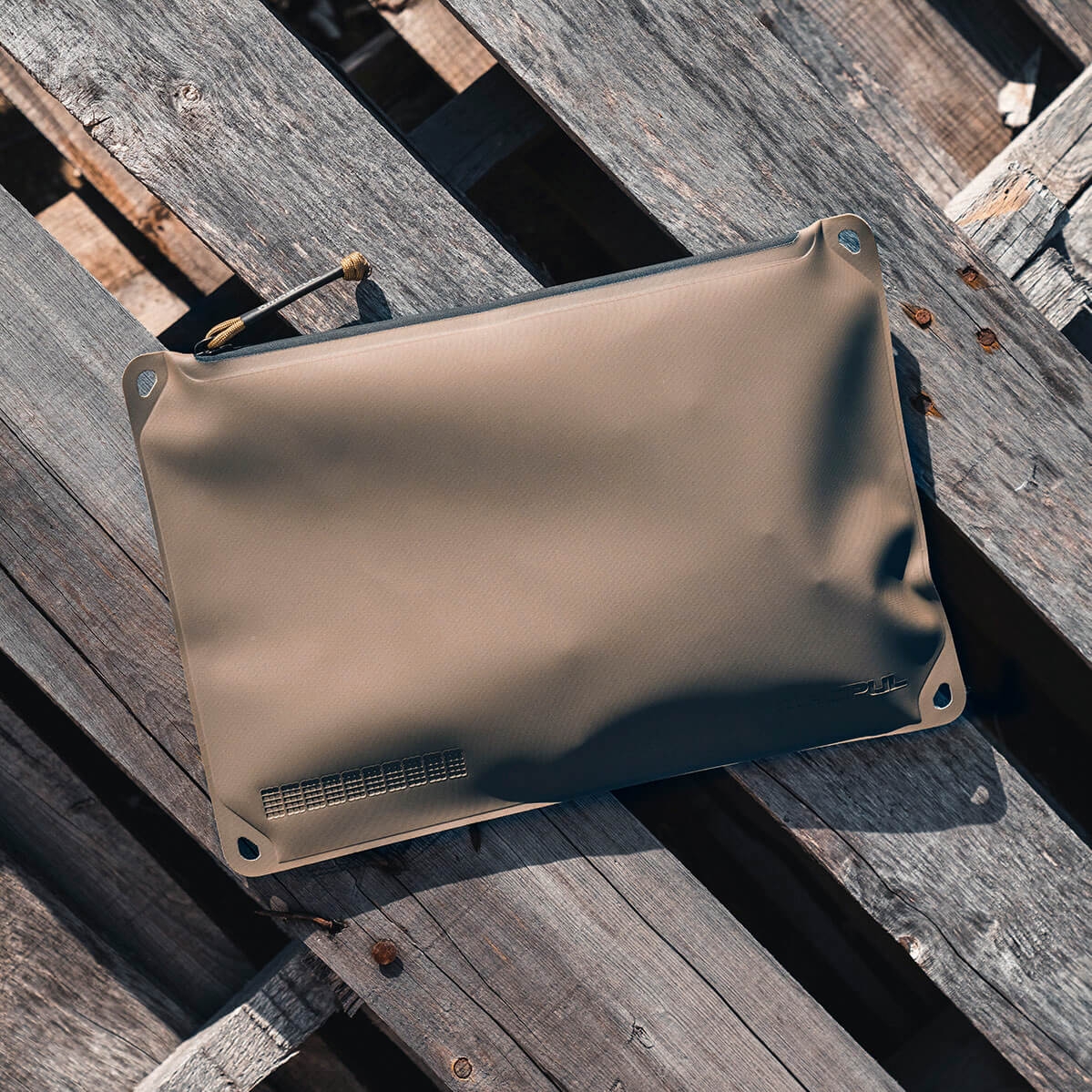 Daka Pouch Large FDE