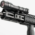M-LOK™ Offset Light Mount Black