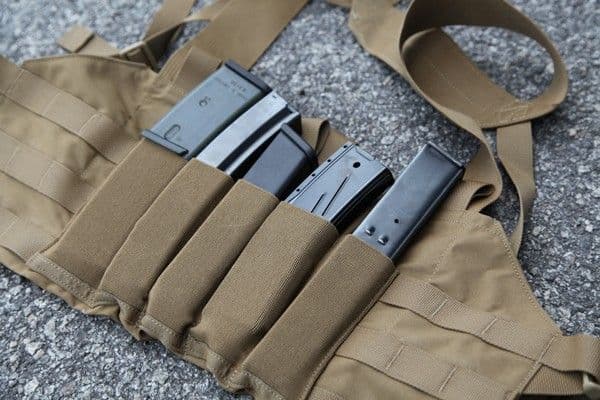 Ten Speed MP-7 / SMG Chestrig Coyote Brown