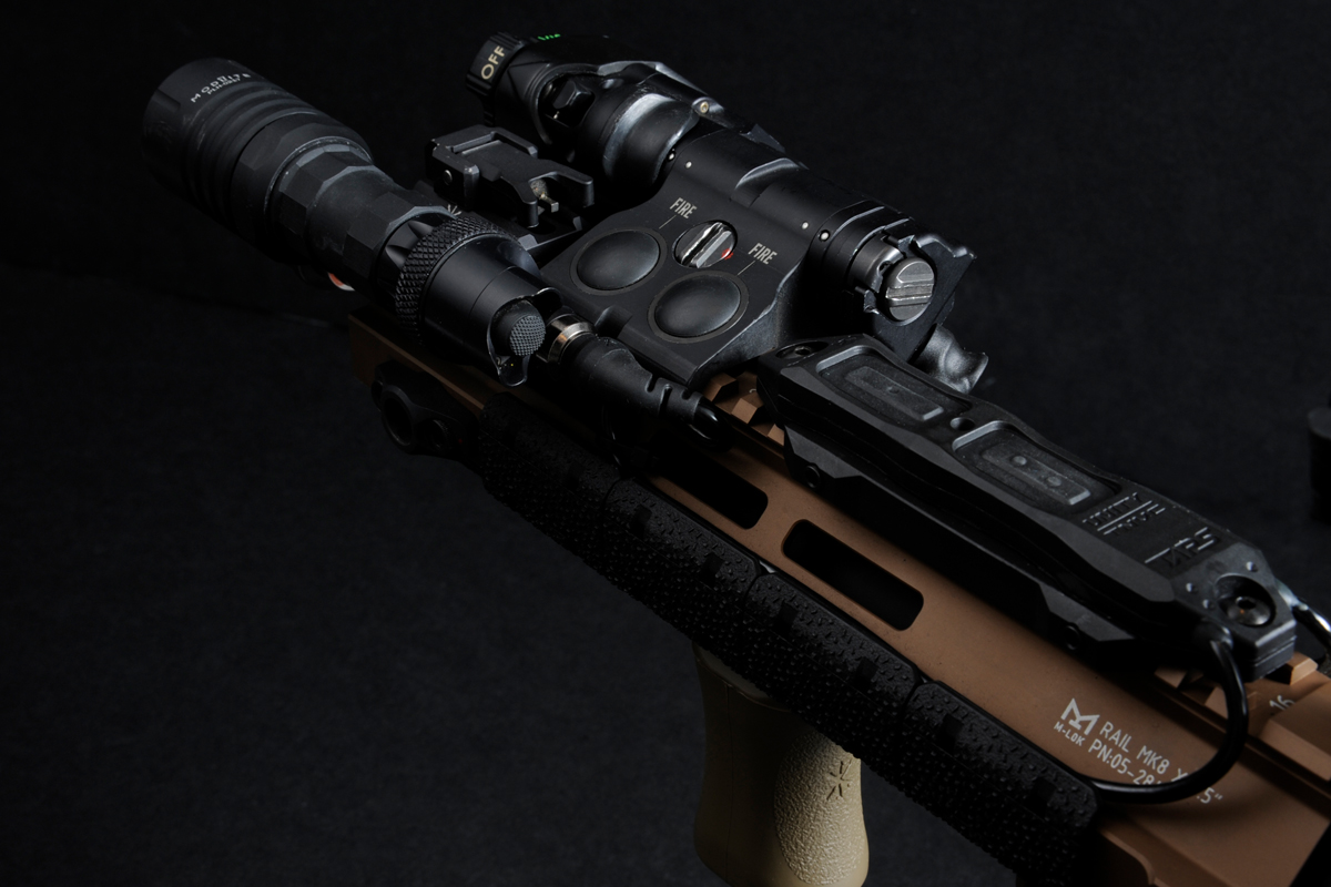 TAPS - Surefire / Laser - 9" - Black