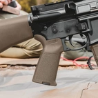 MOE® Grip – AR15/M4 Flat Dark Earth