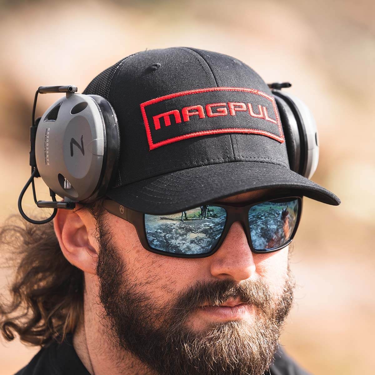 Wordmark Patch Trucker Black/Red