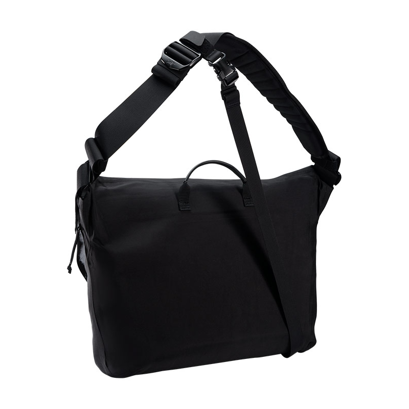 Courier Bag 15 Black