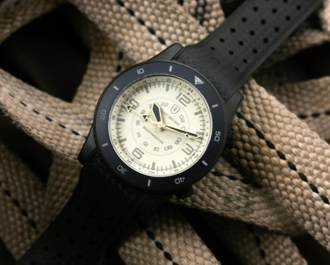 BEACHMASTER GHOST - Black Textured Rubber