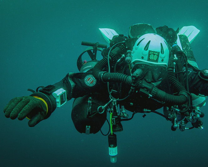 HOLTON - Olive Green Rubber