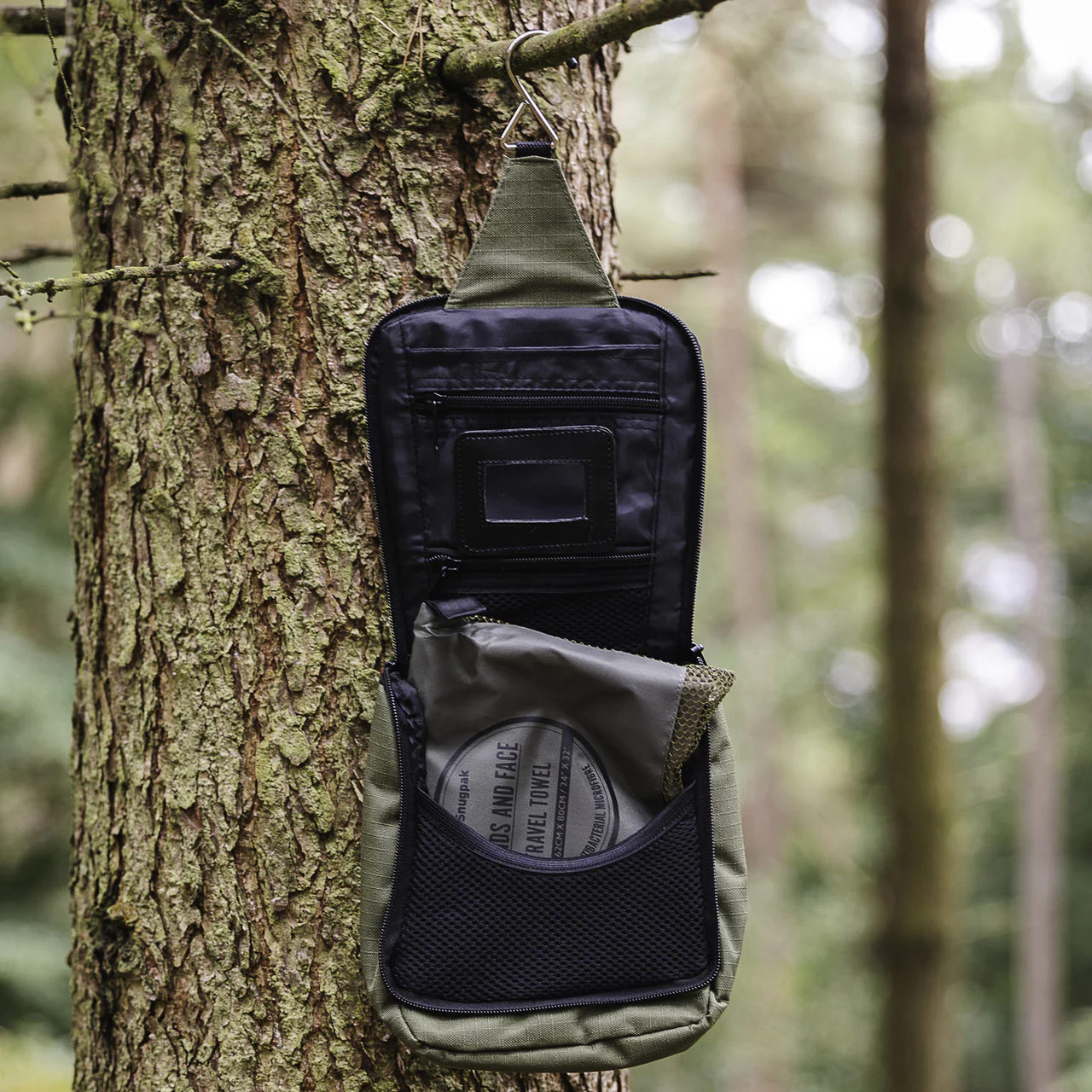 Essential Wash Bag WGTE Olive