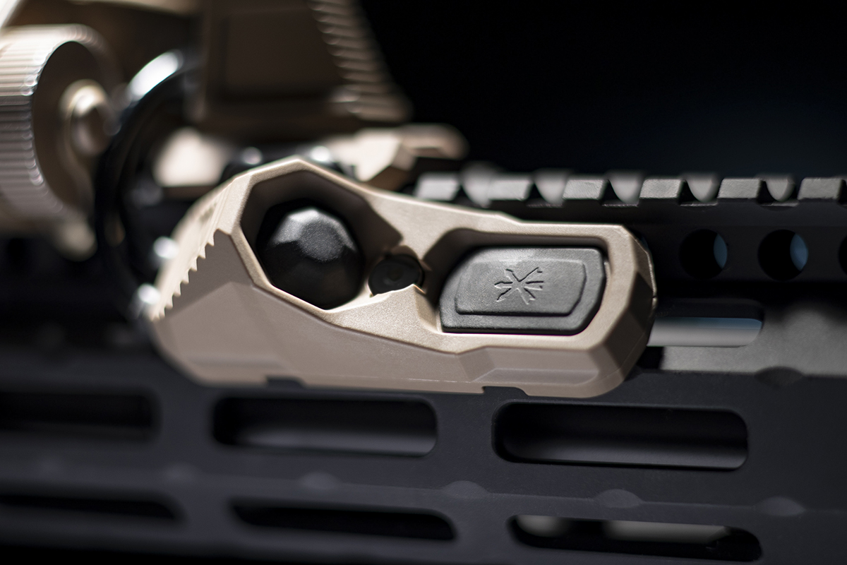 AXON - M-LOK Mounting Kit - FDE