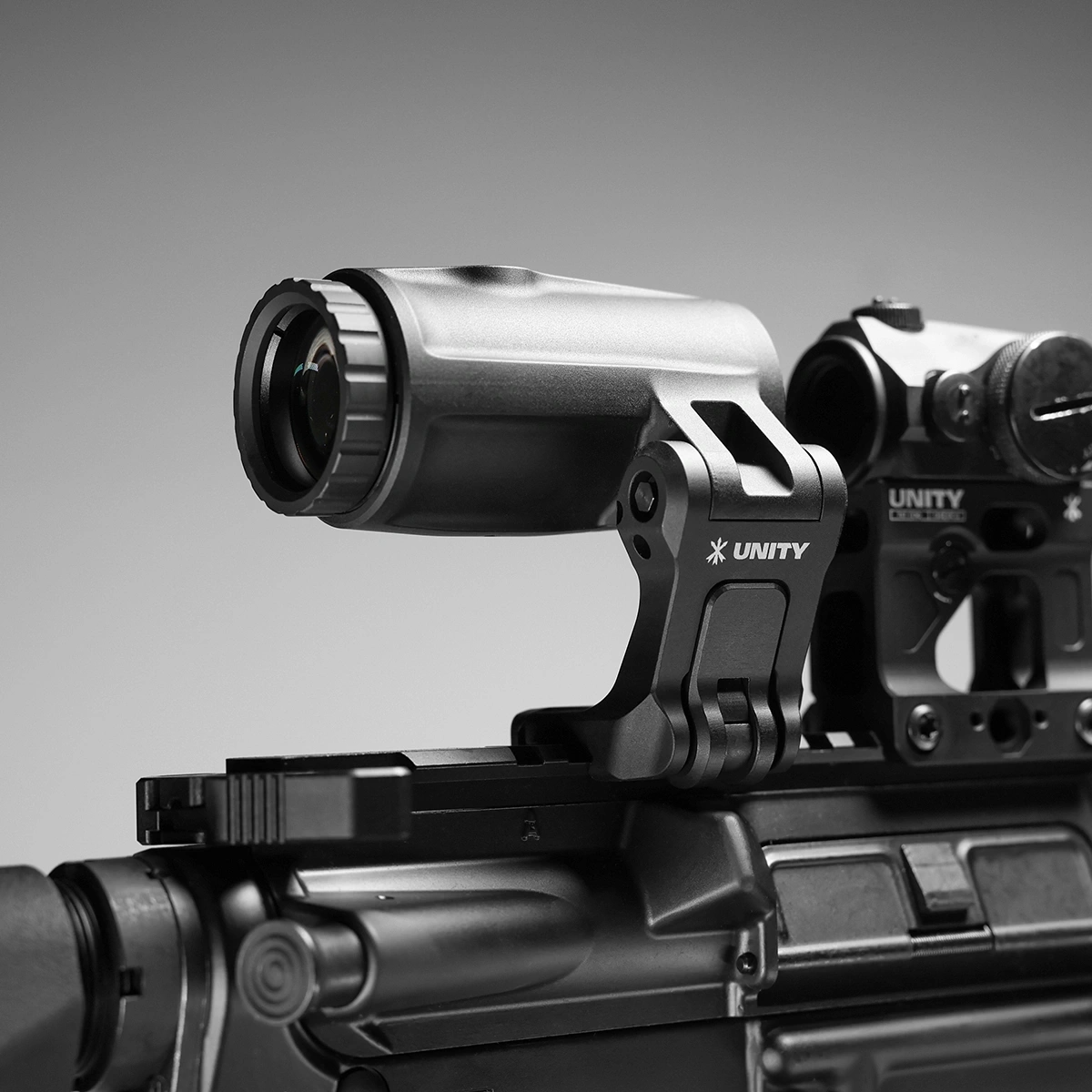 UNITY™ FAST™ FTC 4X Magnifier - Black