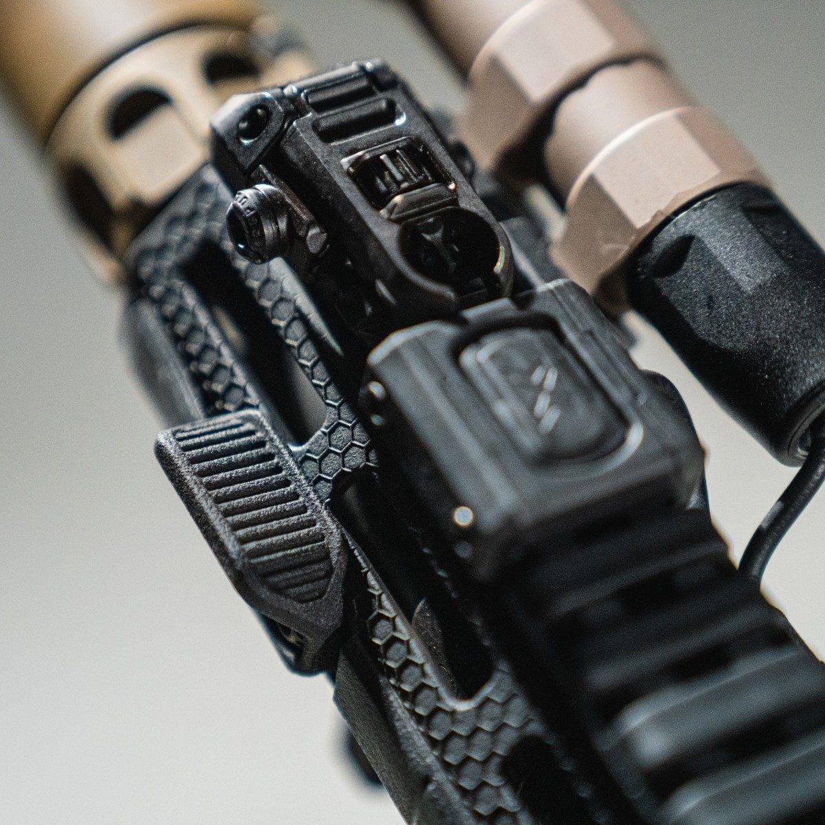 M-LOK Thumb Shelf - Black
